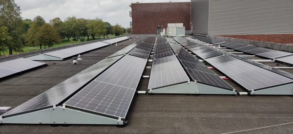 Zelf stroom opwekken gestart op dok Zuid