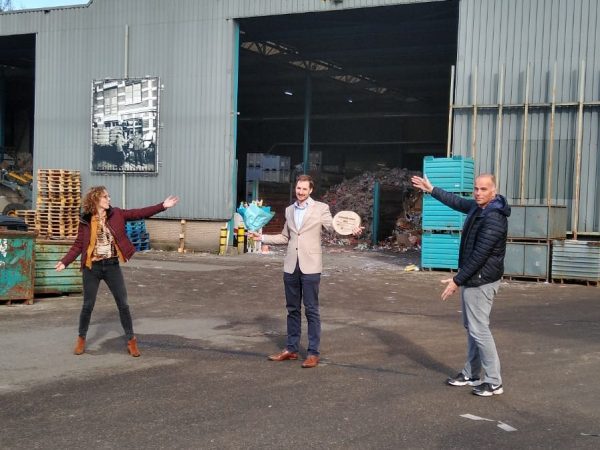 “Heftruck op zonne-energie” Zonnedak-award naar Van Gerrevink Recycling