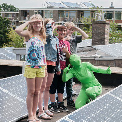 Voor ruim 625 gezinnen stroom dankzij Zon-op-School